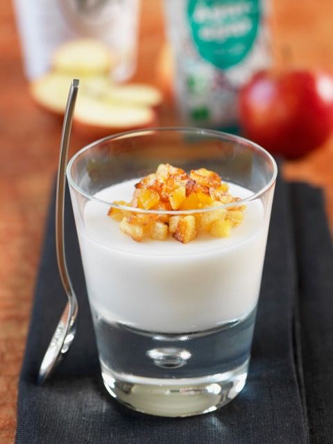 Panacotta coco pomme caramélisée Panacotta coco pomme caramélisée
